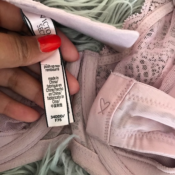 Victoria’s Secret Bra - Picture 3 of 3